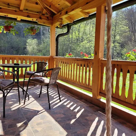 Vakantiehuis D&s Mokra Gora